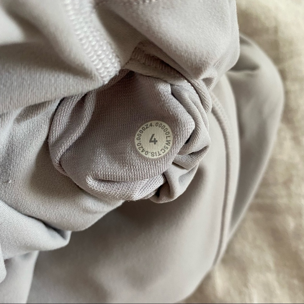 Lululemon Align Leggings 28” in Chrome - Size 4 - Picture 9 of 10